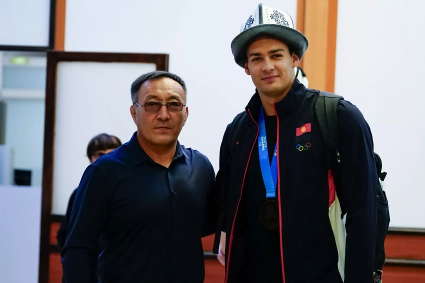 Денис Петрашов вернулся в Кыргызстан с чемпионата мира