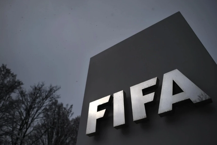 Голландские футболисты готовят иск против ФИФА