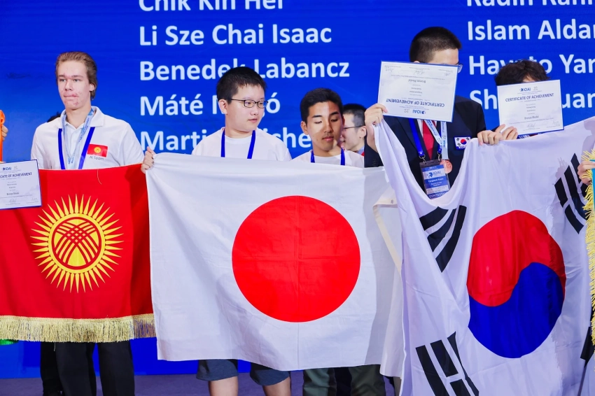 Школьник из Кыргызстана завоевал бронзу на олимпиаде по ИИ в Пекине