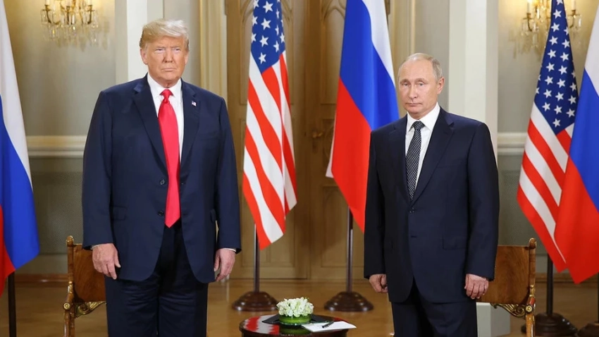 Кремль назвал время начала предстоящих переговоров Путина и Трампа, и состав участников