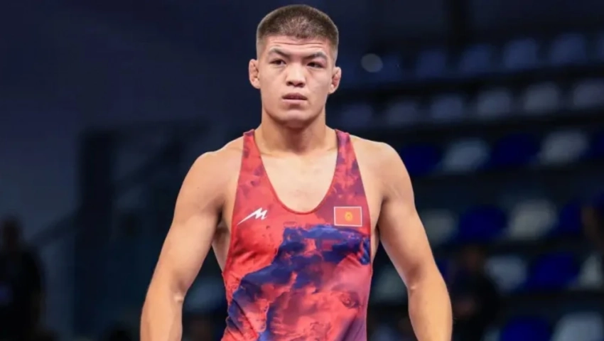 Адилет Акылбеков завоевал серебро чемпионата мира по вольной борьбе