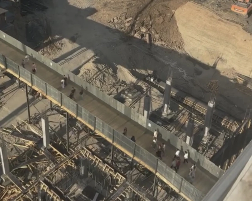 Нариман Тюлеев показал, как идет строительство подземного комплекса Old Bishkek