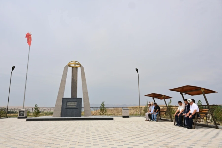 Камчыбек Ташиев посетил мемориал «Кекилик-Учар»