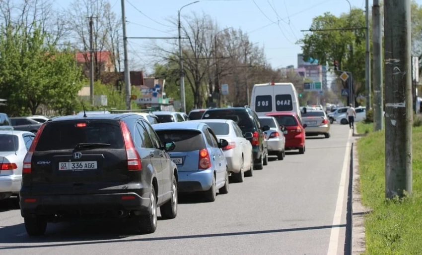 Бишкек готовится к 1 сентября. Дороги ремонтируются, а безопасность детей под особым контролем