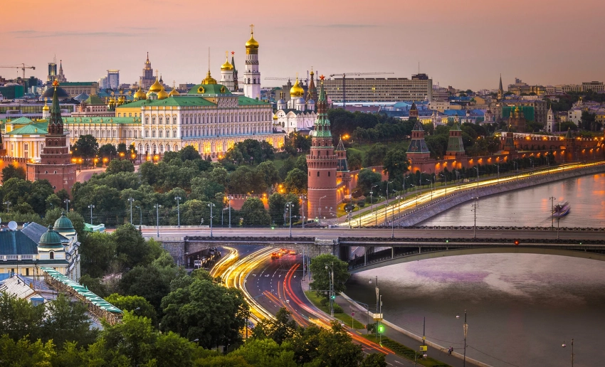 С 1 сентября учет иностранцев в Москве и Подмосковье переведут в приложение «Амина»