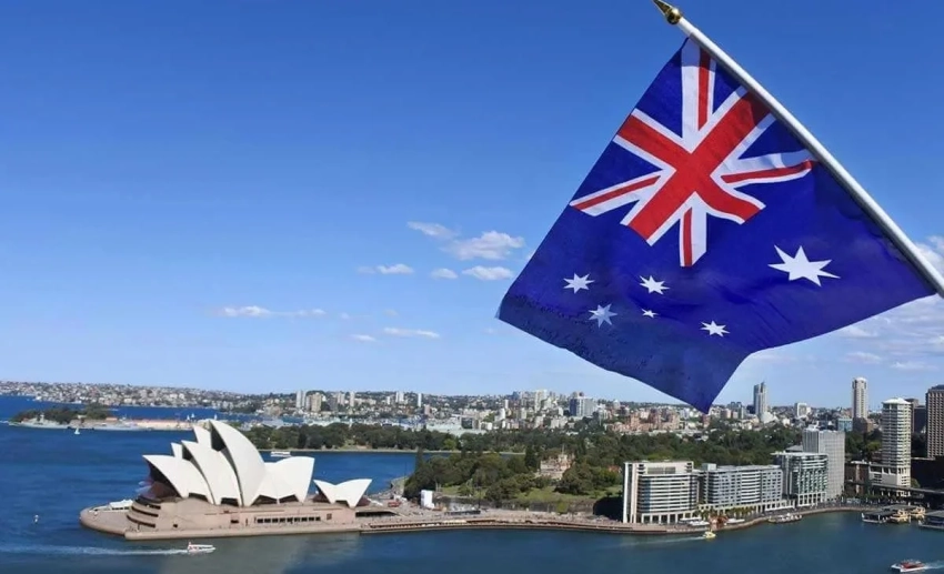 Австралия высылает из страны посла Ирана и трех дипломатов