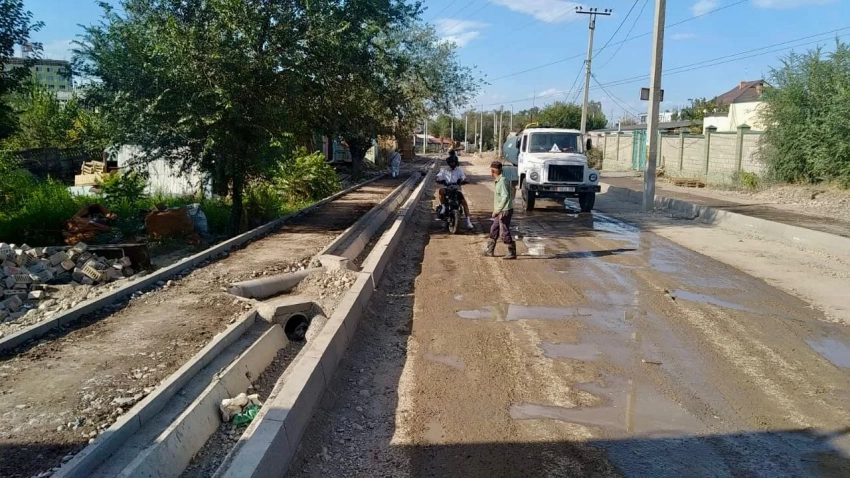 На улице Безымянная в Бишкеке идет капремонт