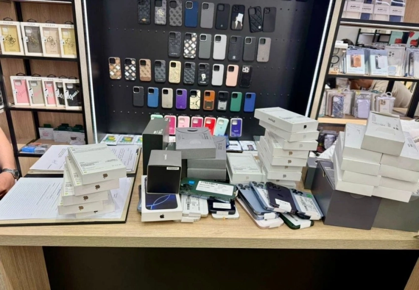 В Бишкеке продавали iPhone с поддельной емкостью памяти