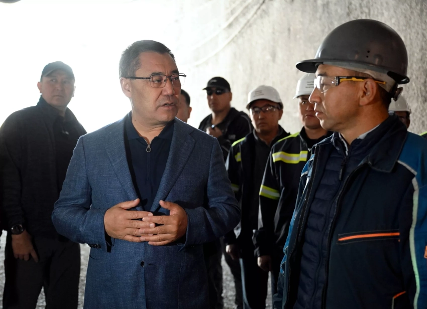Садыр Жапаров дал старт подземной добыче золота на Кумторе