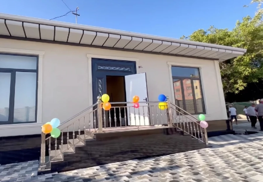 Для жителя Оша, чей дом снесли для расширения дороги, построили новое жилье