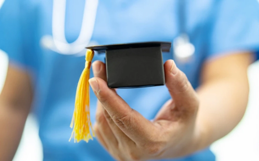 В Кыргызстане вводят госмонополию на медицинское образование