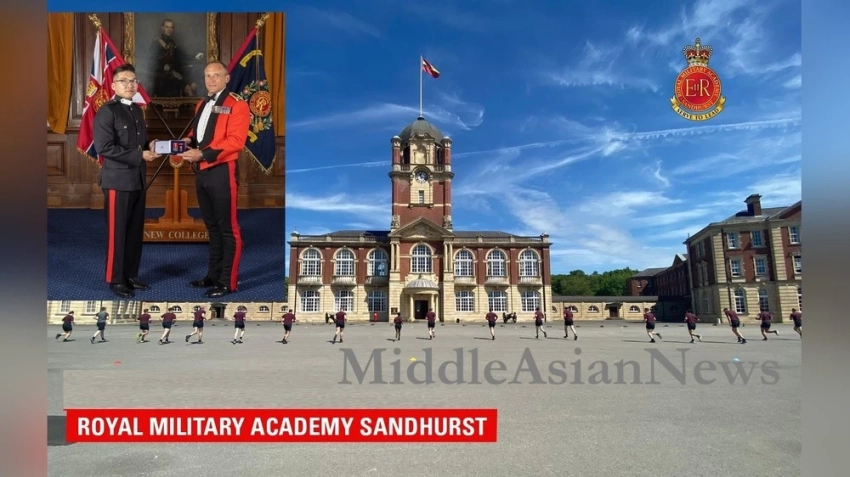 Монгольские офицеры-курсанты проходят обучение в Королевской военной академии в Сандхерсте