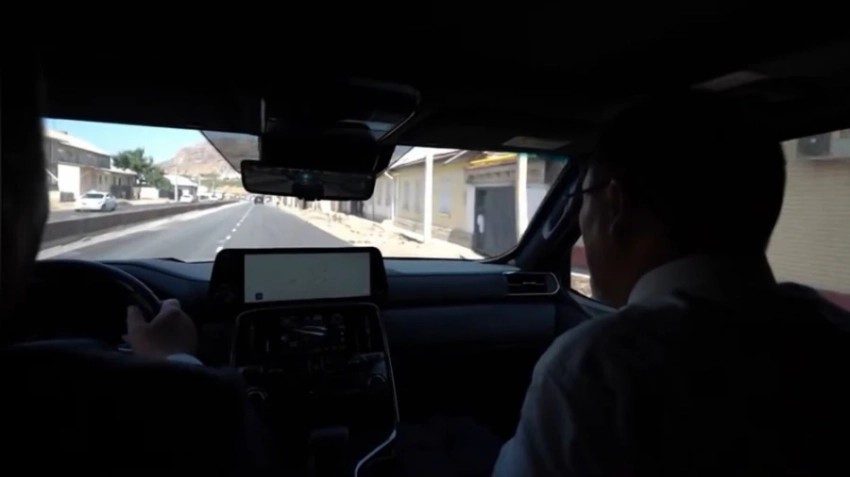 «Молодец! Хорошо работаешь!» - похвалил Садыр Жапаров Токторбаева