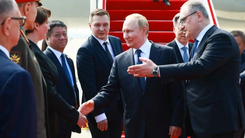 Владимир Путин прибыл в Китай с официальным визитом