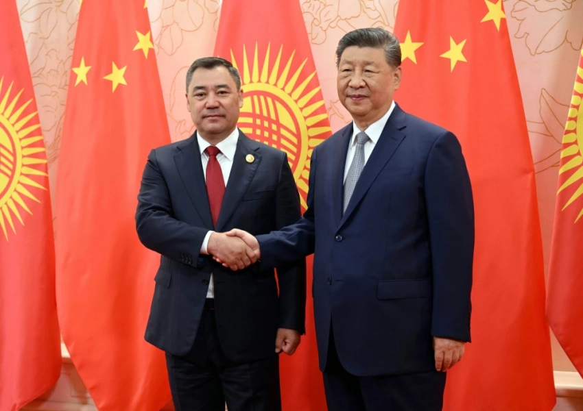 Садыр Жапаров провел переговоры с Си Цзиньпином