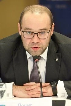 MAX'а бояться - в Россию не ездить