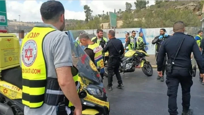 В Иерусалиме неизвестные расстреляли автобус с пассажирами