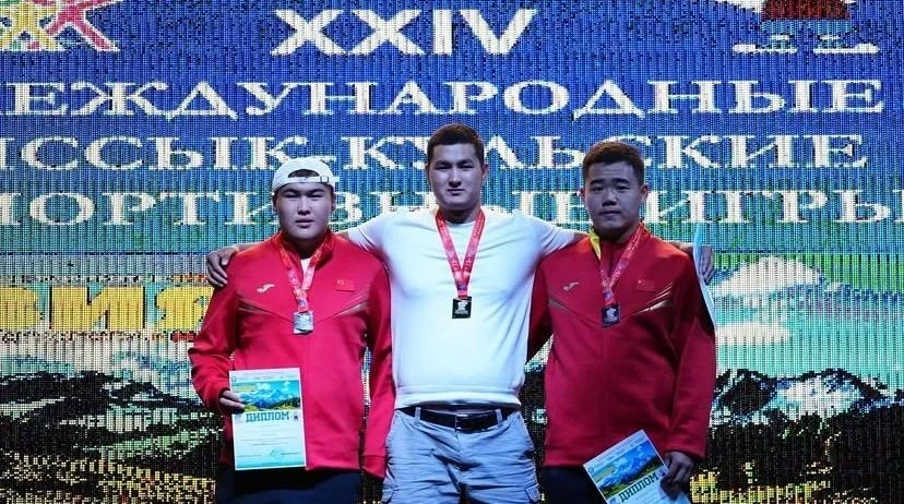 Сотрудник ГКНБ завоевал золото в сумо на Играх СНГ и ШОС