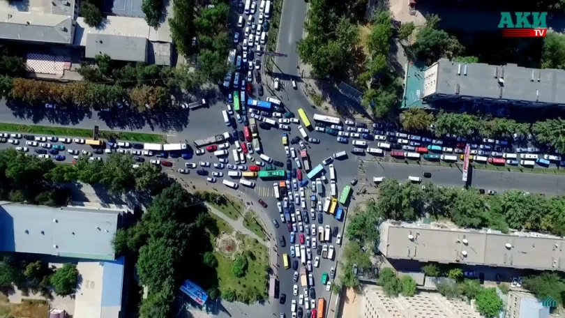 Город и транспорт. Как Бишкек ищет баланс в условиях пробок