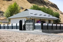 Глава ГКНБ построил новый дом для нуждающейся семьи