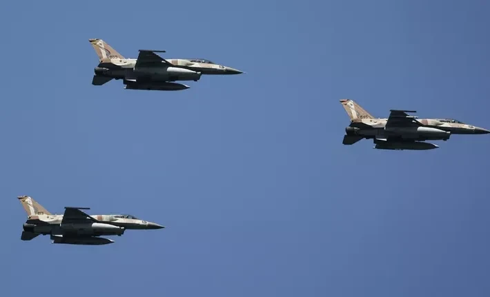 Израиль обстрелял порт на западе Йемена