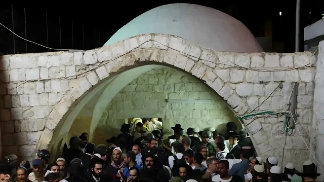 Израильские поселенцы вновь ворвались в Мавзолей Пророка Юсуфа под Наблусом