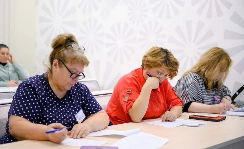 Кыргызстан 17 апреля будет отмечать День образования взрослых