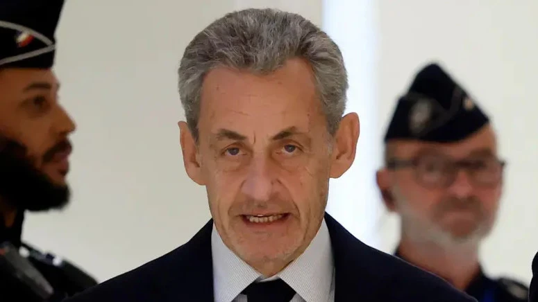 Экс-президент Франции Николя Саркози получил пять лет тюрьмы