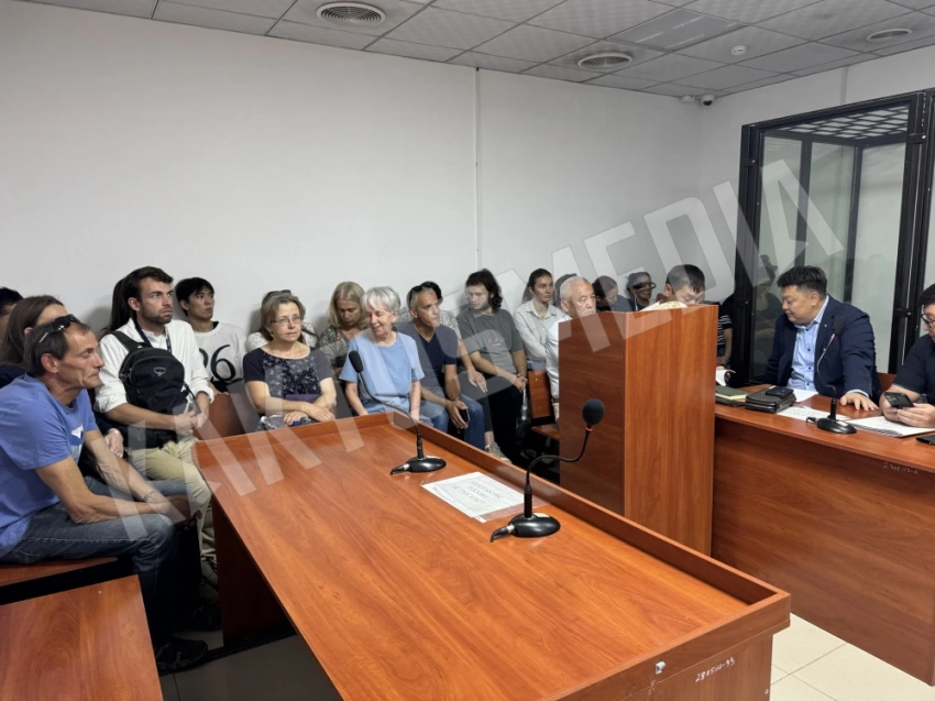 В суд привезли видеооператоров Kloop и допросили свидетелей обвинения