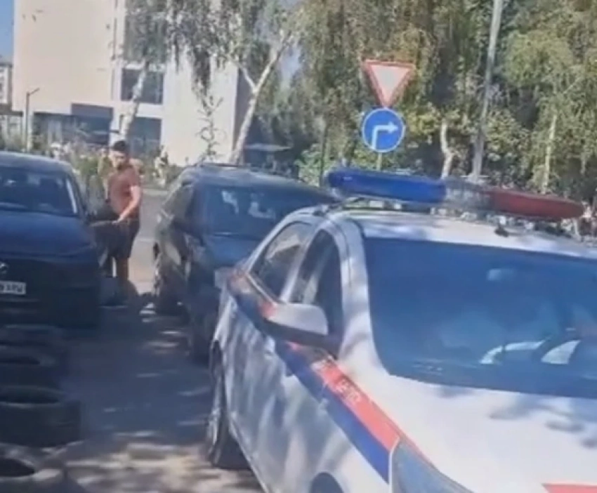 В Аламудунском районе 9-классник приехал на линейку за рулем авто