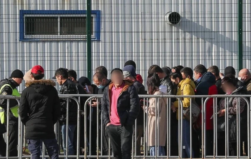 В Москве и Подмосковье стартовал эксперимент по слежке за мигрантами