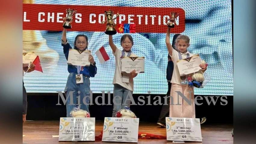 В Джакарте Намуун стала чемпионкой школьных соревнований по шахматам в азиатской зоне 3.3