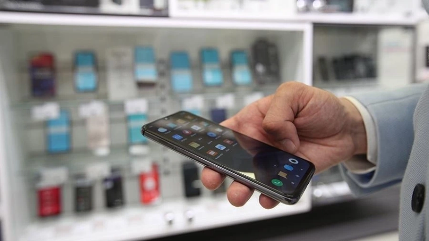 В России с 1 сентября ввели новые правила продажи смартфонов