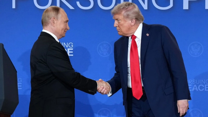 Песков: Второй раунд переговоров Путина и Трампа возможен в ближайшее время