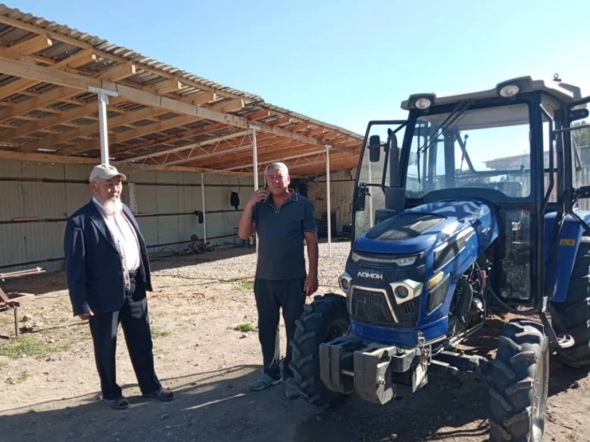 В кооперативе "Нур-Элине" собрали с гектара 1 тонну черной смородины