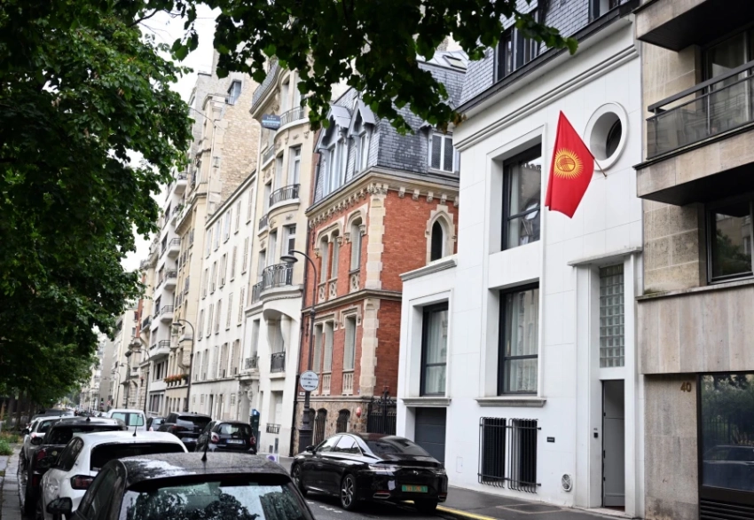 МИД КР продолжает покупать здания для посольств и квартиры для дипломатов за рубежом