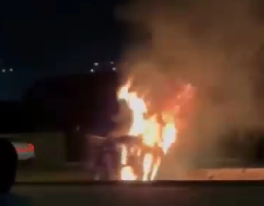 На Южной магистрали в Бишкеке сгорел внедорожник Toyota