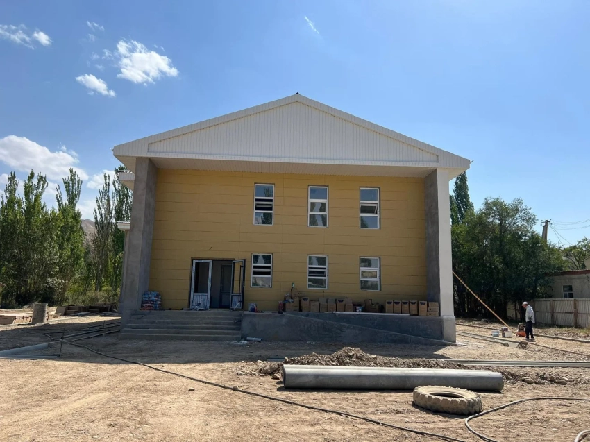 В селе Ак-Тал строится детский сад на 90 мест