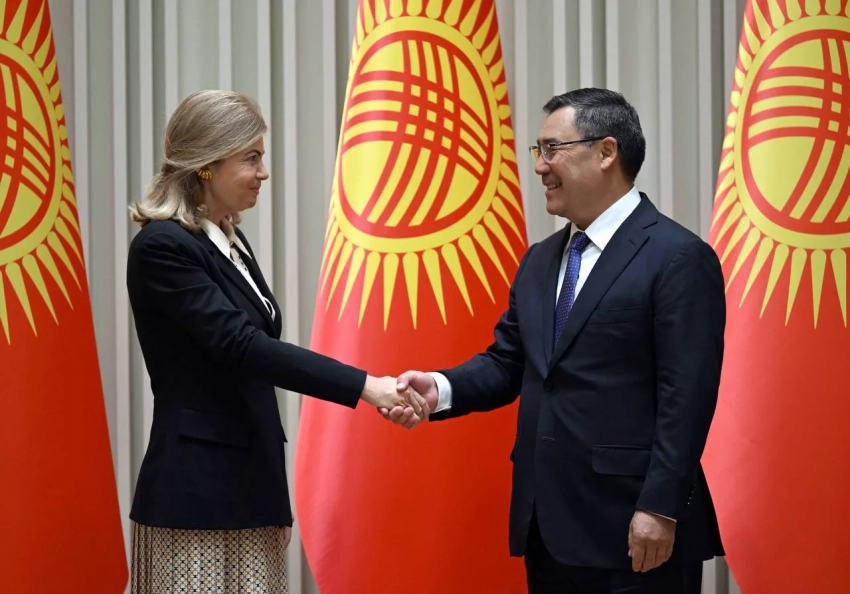 Садыр Жапаров принял представителей Rothschild & Co во главе с Ариэль Малярд де Ротшильд