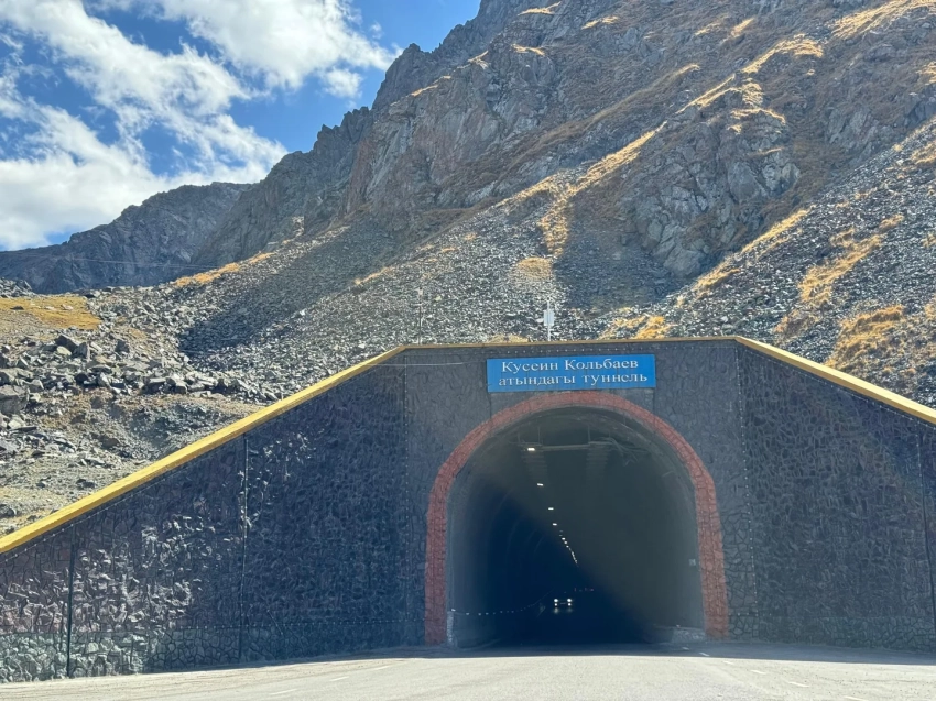 Тоннель Тоо-Ашуу обновляется: асфальт, парковки и зоны отдыха