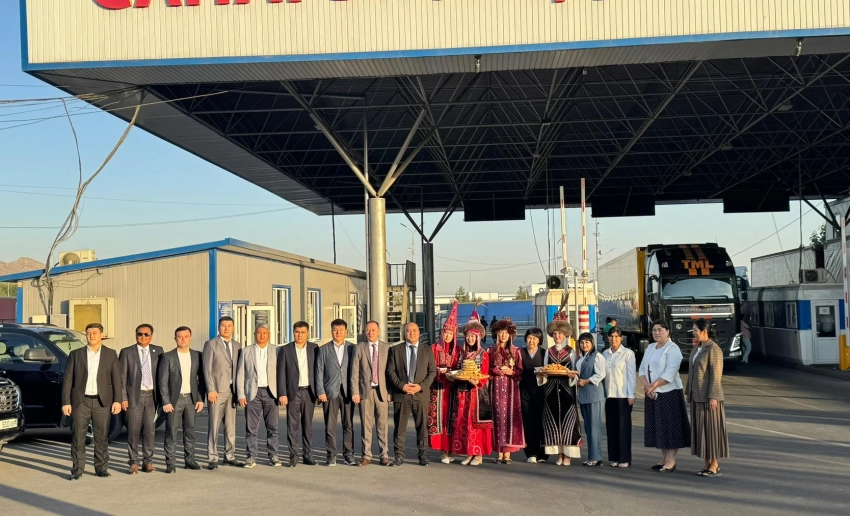 На юбилей Алымабека датки прибыли официальные делегации из Узбекистана