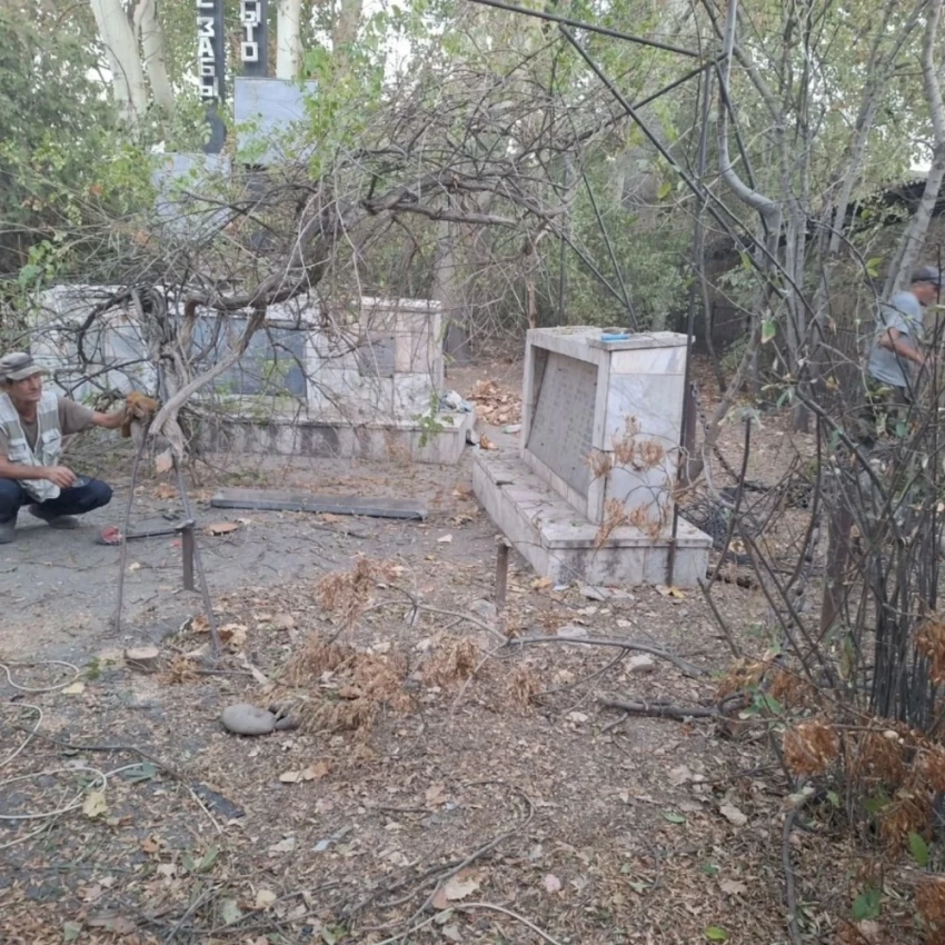 Памятник героям войны в Сузакском районе возвращают к жизни
