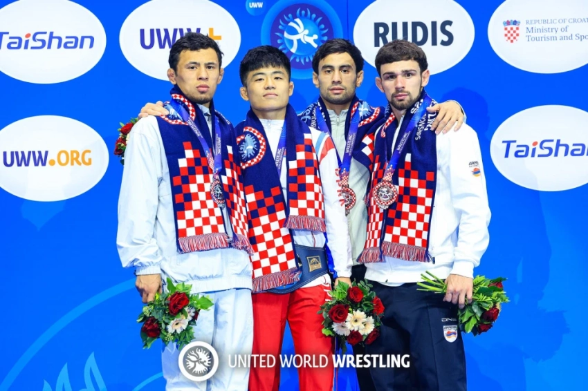 ЧМ по борьбе: у вольников Кыргызстана две медали, Айпери Медет кызы в финале