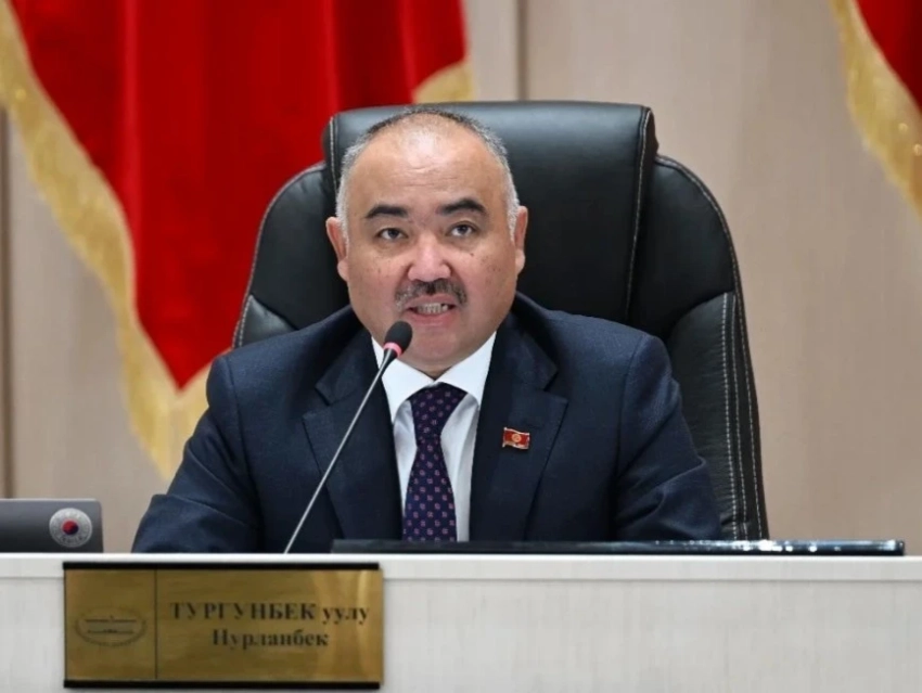 Спикер Жогорку Кенеша заявил о поддержке инициативы самороспуска парламента