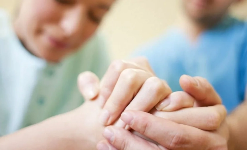 Депутат ЖК просит Минздрав вернуть «партнерские роды»