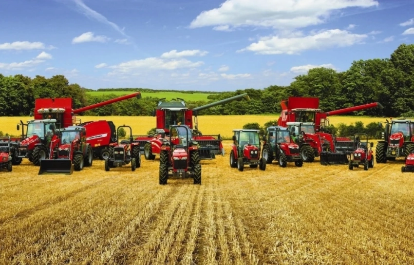 Сельхозпроизводителям выделено в лизинг почти 9 единиц сельхозтехники