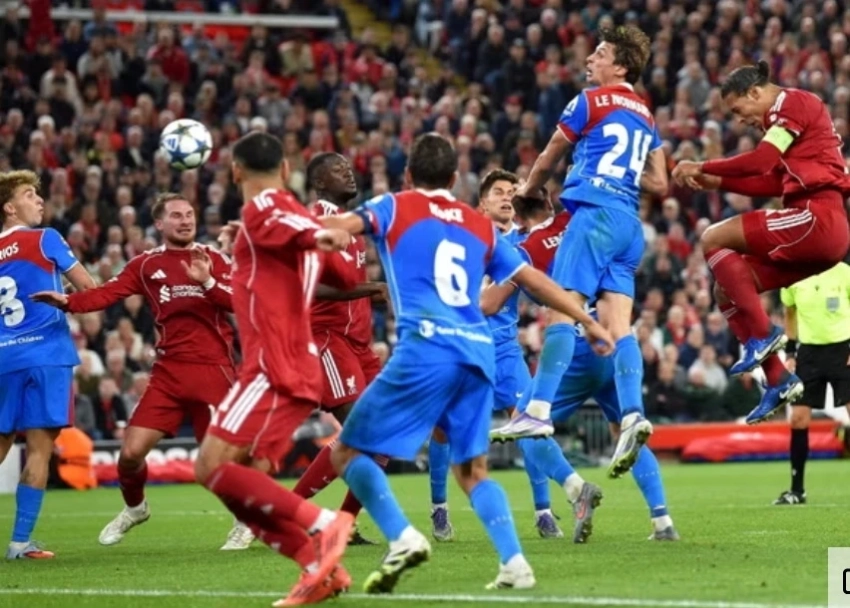 Поздний гол ван Дейка принес "Ливерпулю" победу над "Атлетико"