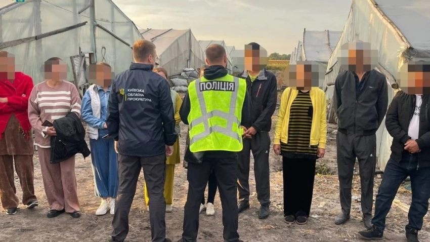 В Киевской области задержали группу лиц, которые эксплуатировали 13 граждан Узбекистана