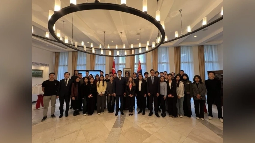 32 монгольских студента будут учиться в Турции по программе «Президентский стипендиат - 2100»