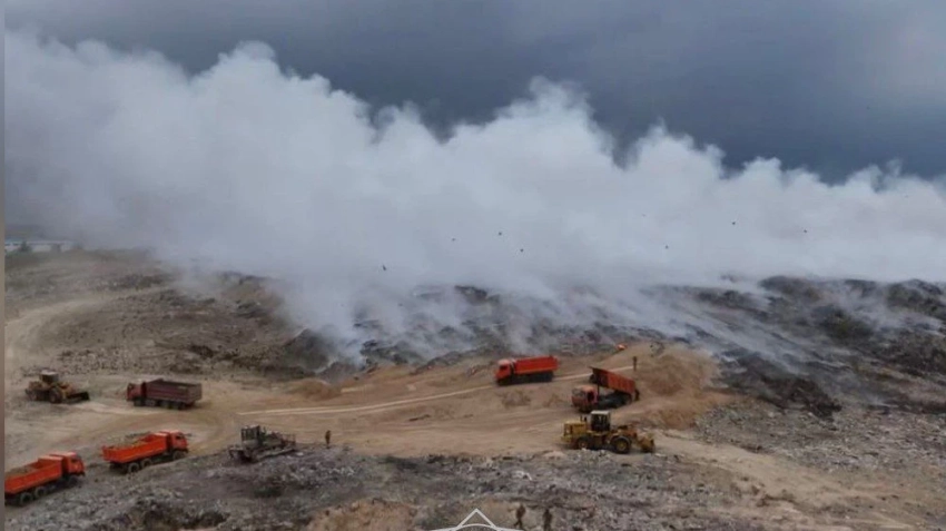 Пожар на свалке под Алматы потушили спустя неделю